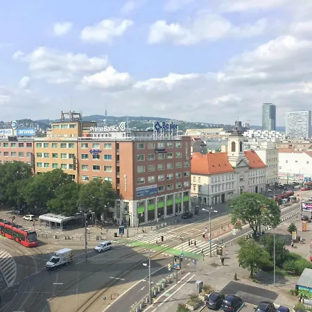 Center Place * Братислава