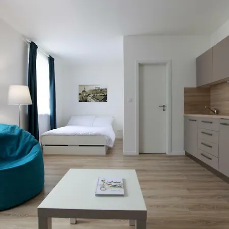 Center Place Apartman *