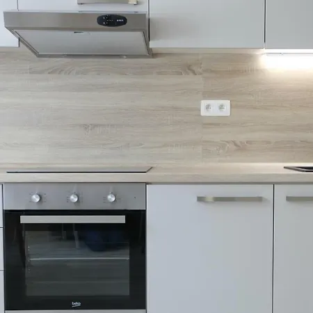 Center Place Apartment Pressburg