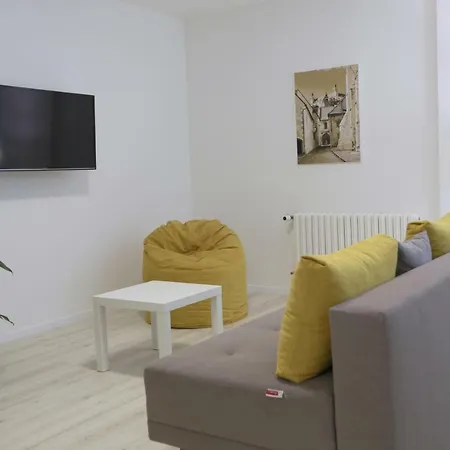 Center Place Apartment