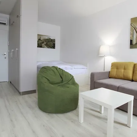 Center Place * 布拉迪斯拉发