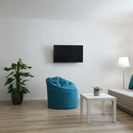 Apartment Center Place *
