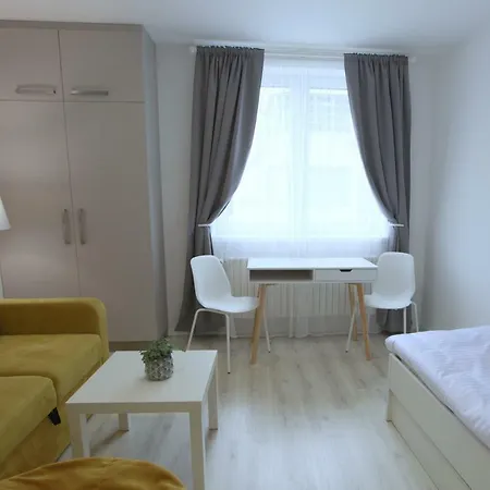 Apartment Center Place