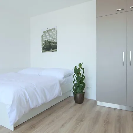 Center Place * Pozsony