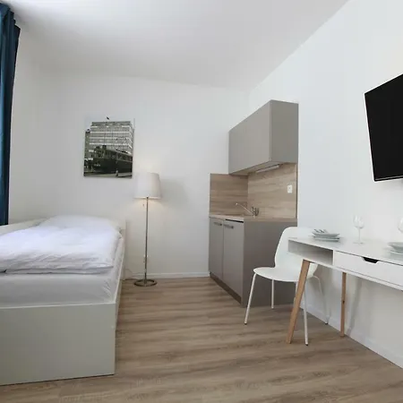 Apartment Center Place